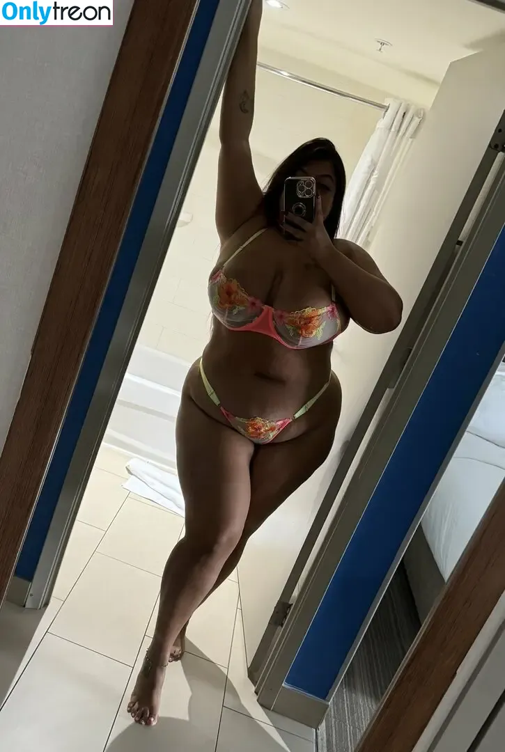 Calista Diamandis nude photo #0035 (GreekGoddess6ix / curvy.calista / greekgoddess416)