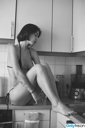 Call Me Elfa / call.me.elfa / call_me_elfa nude photo #0409