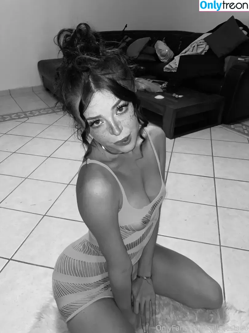 Call me Slo nude photo #0035 (callmesloo / callmeslooo / slobyme)