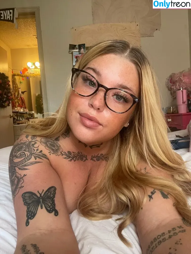 callherkittyyyy nude photo #0002 (kallherkittyy)