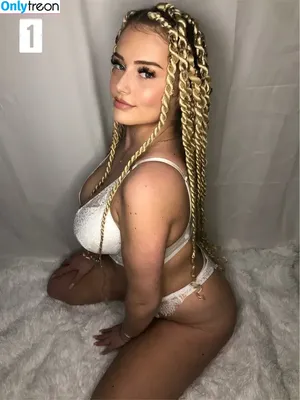 Cambaby / cambabyoff nude photo #0002