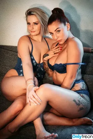 Cambaby / cambabyoff nude photo #0003