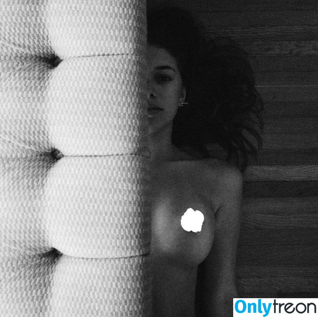 Cameron Clark nude photo #0004 (itscameronclarkk)