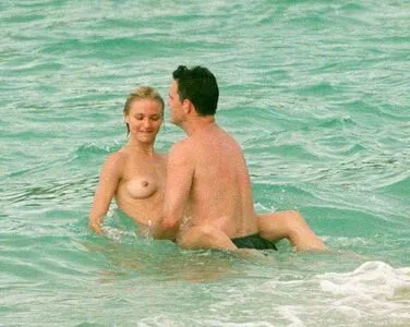 Cameron Diaz / camerondiaz nude photo #0103
