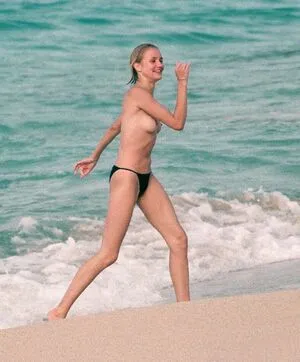 Cameron Diaz / camerondiaz nude photo #0110