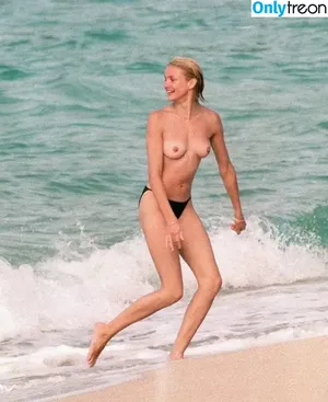 Cameron Diaz / camerondiaz nude photo #0293