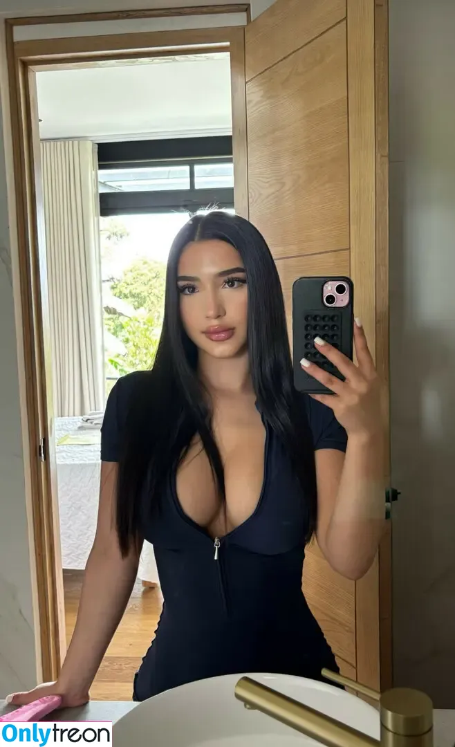 camiihenaoo голая photo #0045 (camihenao / hehatecamii)
