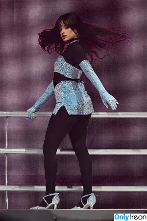 Camila Cabello / Camila_Cabello / iamgabrielaung фото голая #4412