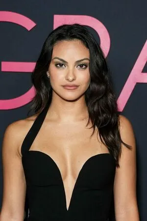 Camila Mendes / camimendes фото голая #0317