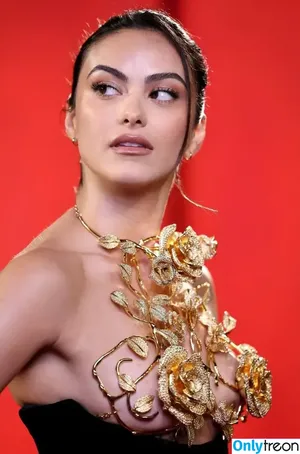 Camila Mendes / camimendes nude photo #0374