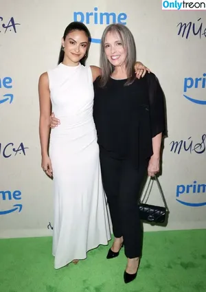 Camila Mendes / camimendes nude photo #0415