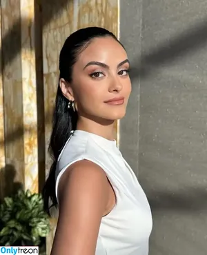 Camila Mendes / camimendes nude photo #0446