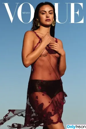 Camila Mendes / camimendes nude photo #0478
