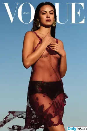 Camila Mendes / camimendes nude photo #0480