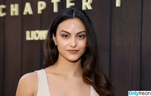 Camila Mendes / camimendes nude photo #0494
