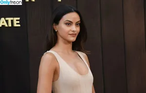 Camila Mendes / camimendes nude photo #0497