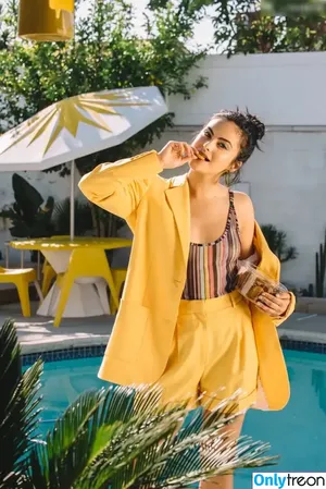 Camila Mendes / camimendes nude photo #0530