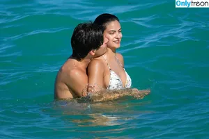 Camila Mendes / camimendes nude photo #0925