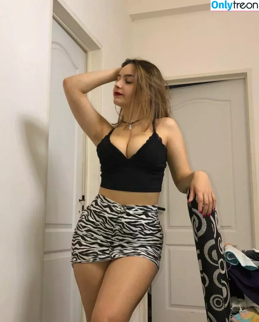 Camila Nerea Gonzalez nude photo #0110 (camigonzalez2231)