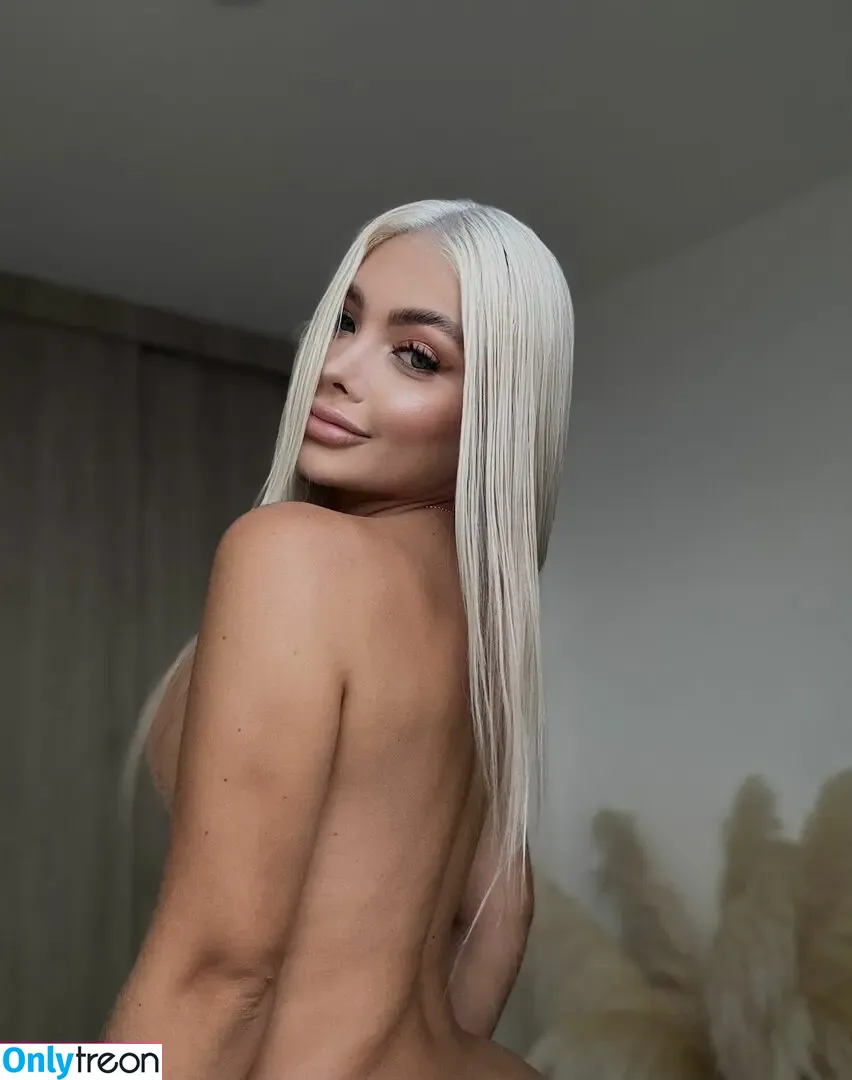 Camila Restrepo голая photo #0002 (camila.restrepop / camilarestrepo)