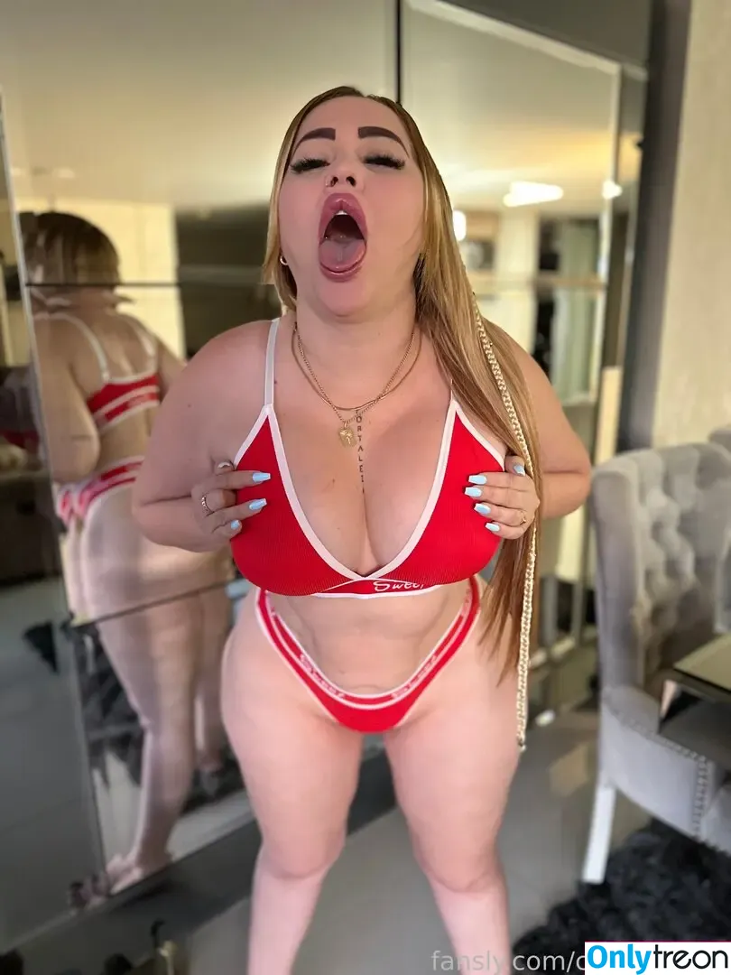 camilitadior nude photo #0024 (camiidior34)