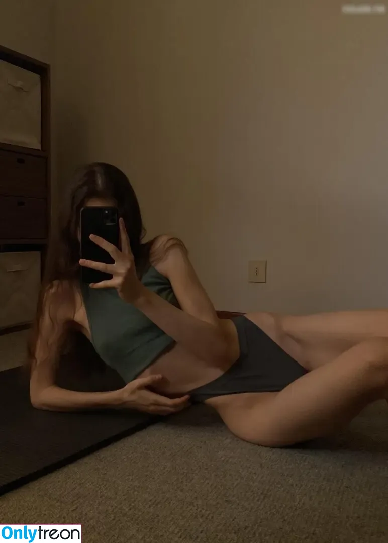 Camilla Ferrara голая photo #0015 (camineko / ferraracamilla)
