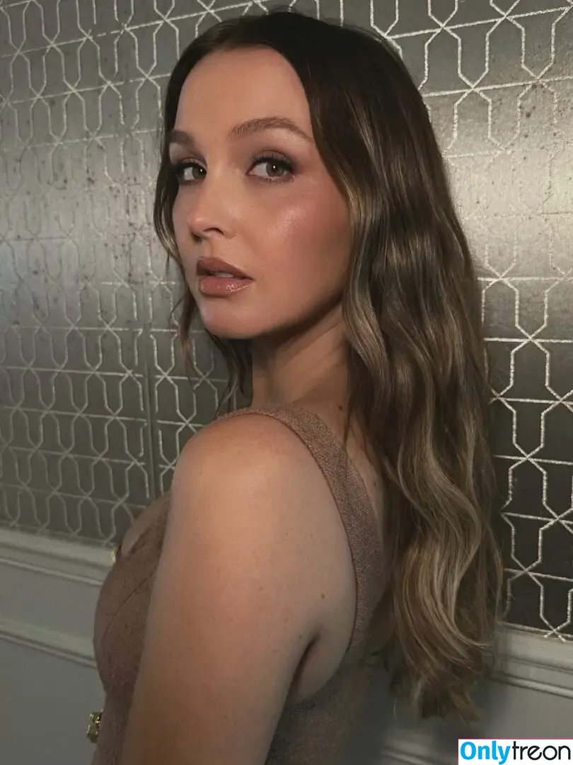 Camilla Luddington nude photo #0069 (camillaluddington)