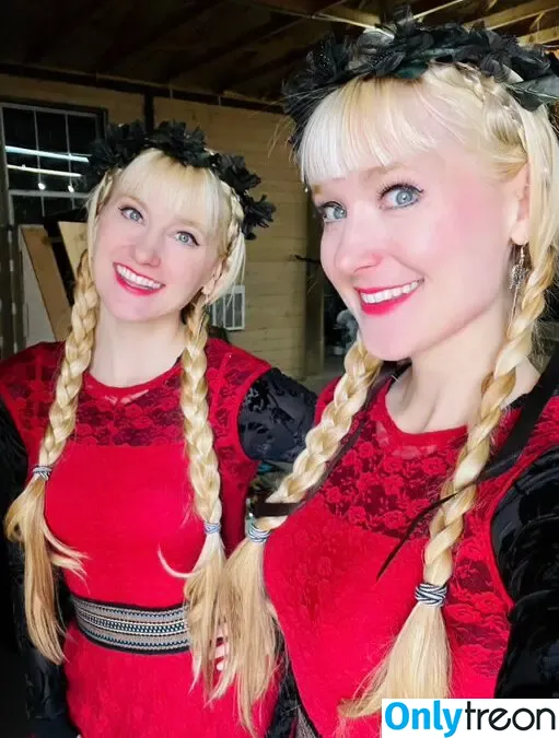 Camille And Kennerly голая photo #0063 (camillekennerly)