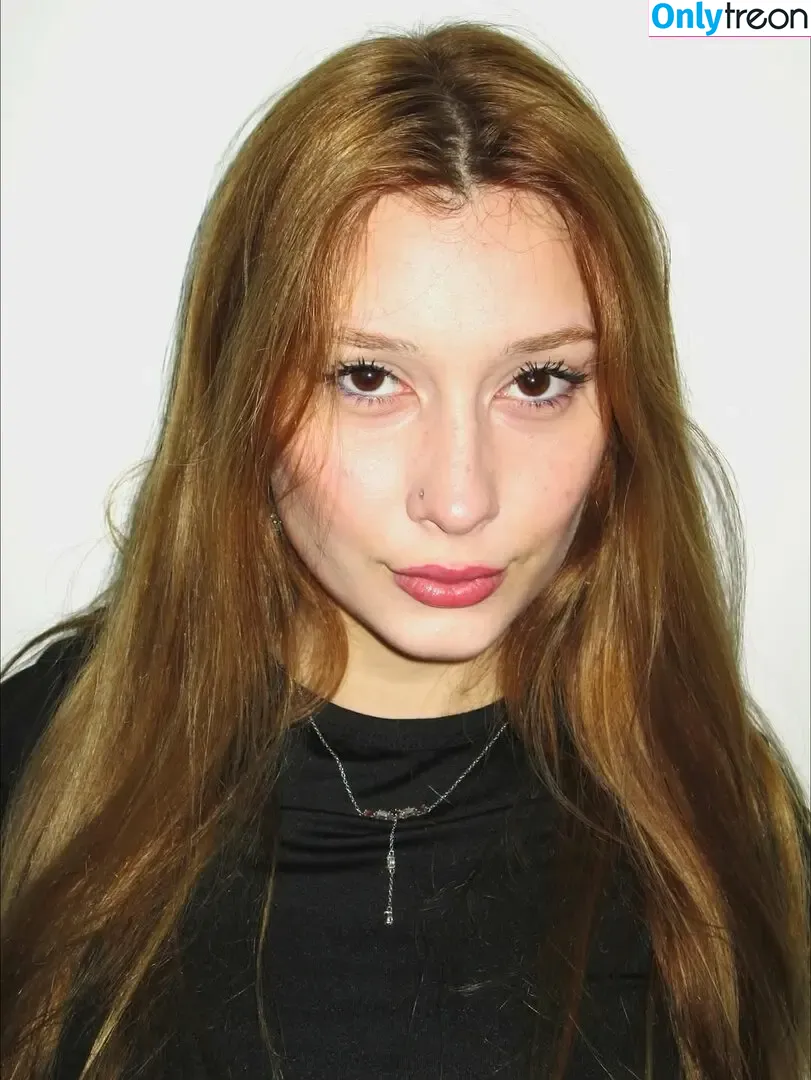 Camille Andretto nude photo #0175 (camilleadrt)