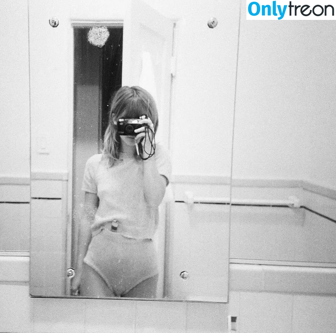 Camille Jansen nude photo #0029 (camillejansen)