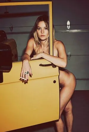 Camille Rowe / fingermonkey фото голая #0028