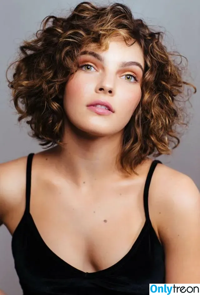 Camren Bicondova nude photo #0016 (camrenwhy)