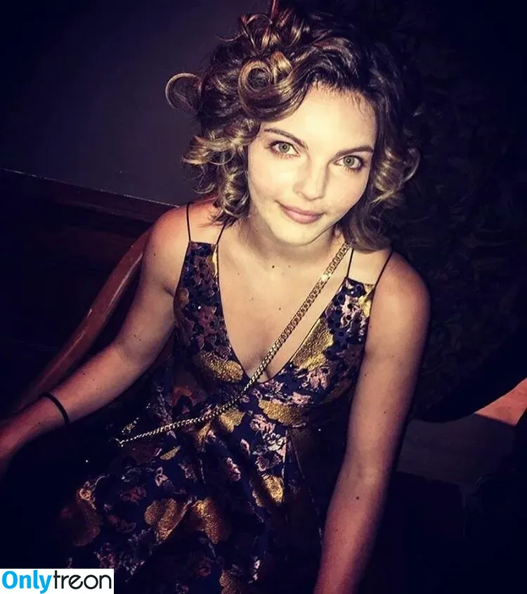 Camren Bicondova nude photo #0030 (camrenwhy)