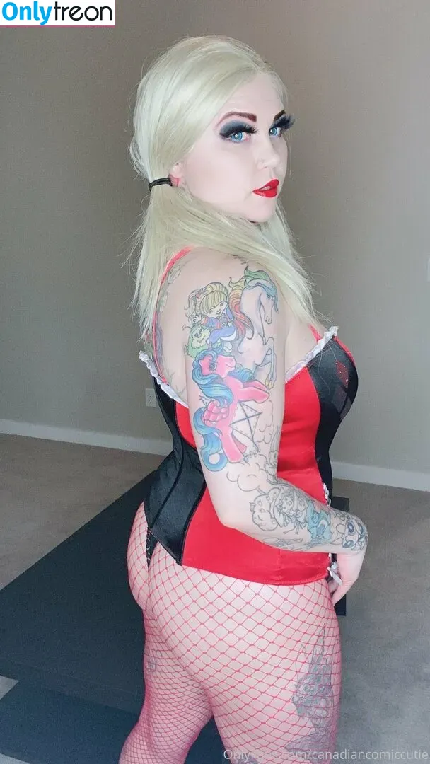 canadiancomiccutie nude photo #0192 (canadiancomiccutie)