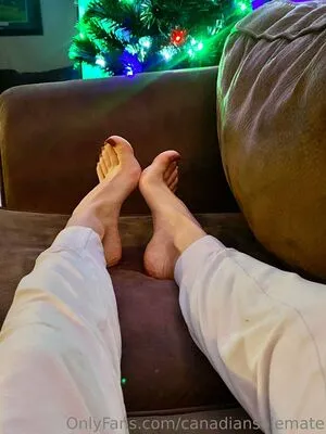 canadiansolemate / lexidoesfeet nude photo #0003