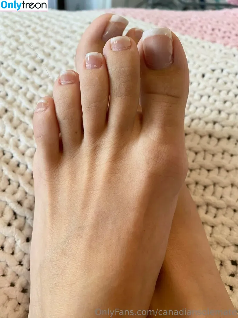 canadiansolemate nude photo #0086 (lexidoesfeet)