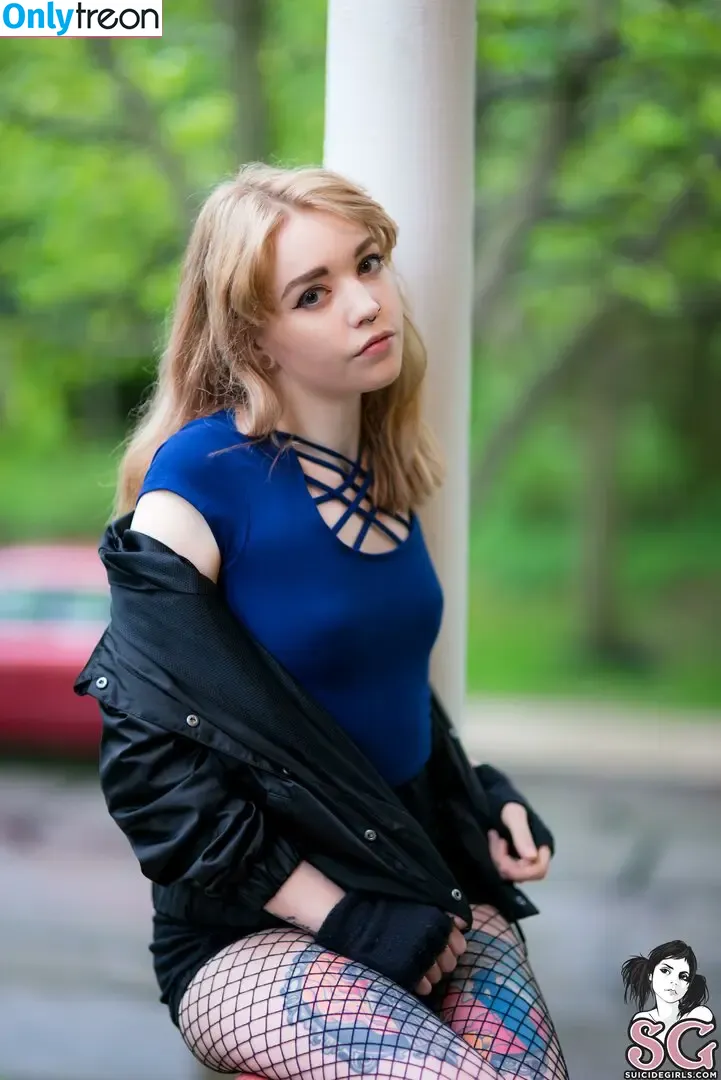 Canary SG голая photo #0016 (Canary SG)