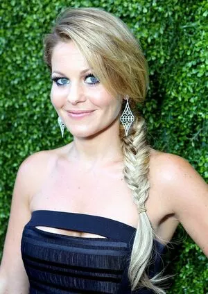 Candace Cameron / candacecbure фото голая #0032