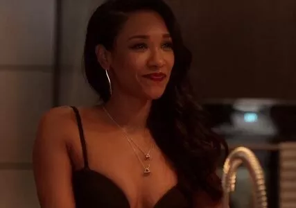 Candice Patton / candicepatton nude photo #0074