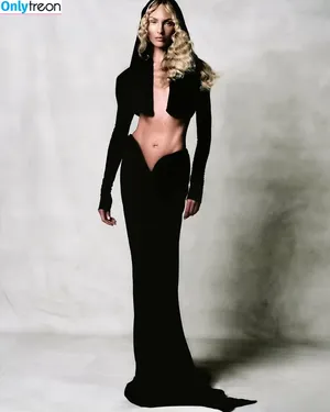 Candice Swanepoel / candiceswanepoel nude photo #0274