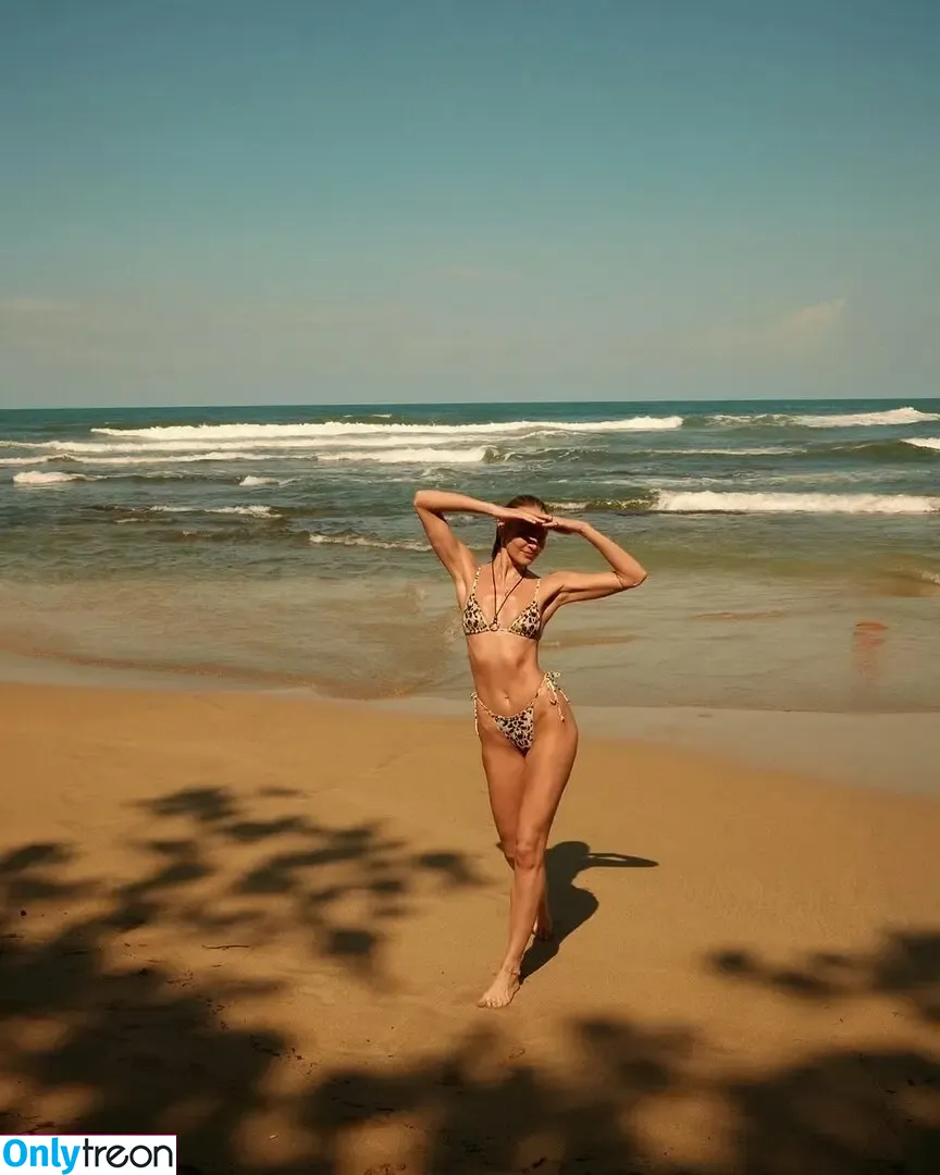 Candice Swanepoel nude photo #0269 (candiceswanepoel)
