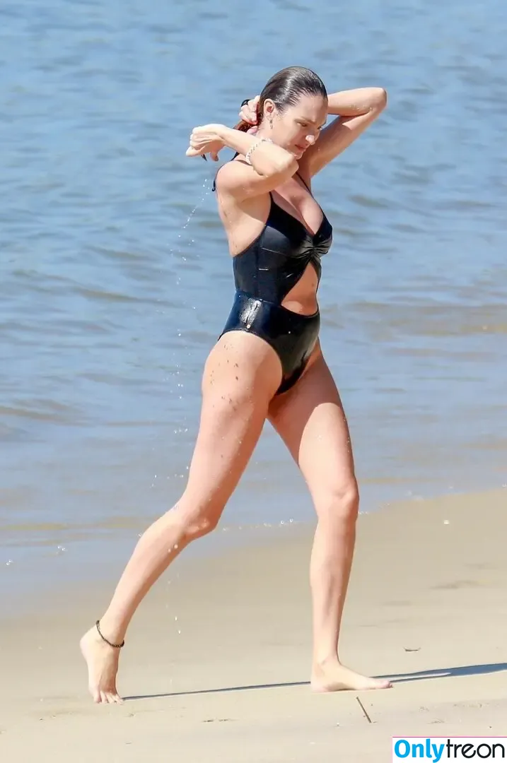 Candice Swanepoel nude photo #0342 (candiceswanepoel)