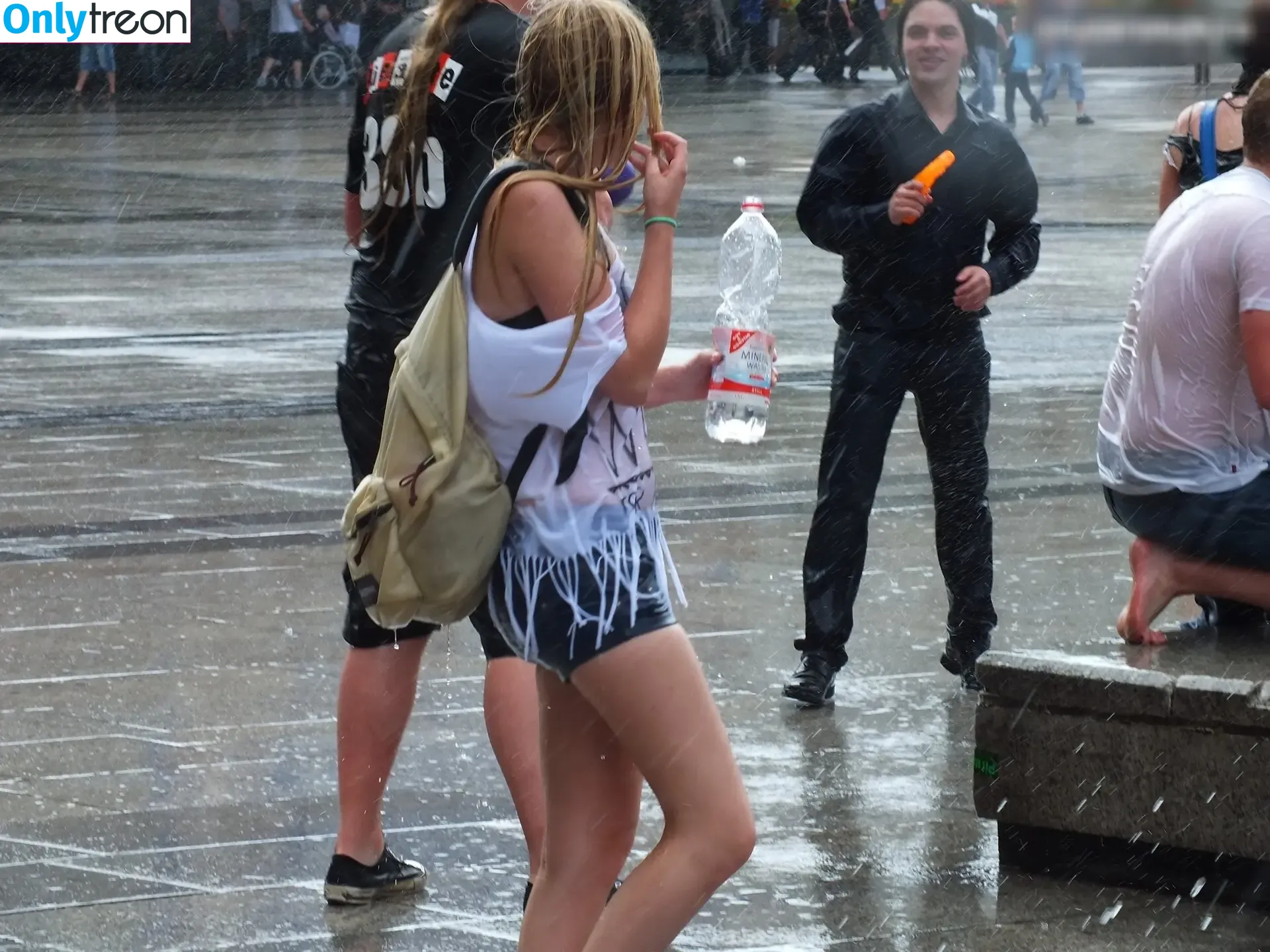 Candids nude photo #0072 (Candids)