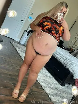 candishea / bbwcandishea nude photo #0044