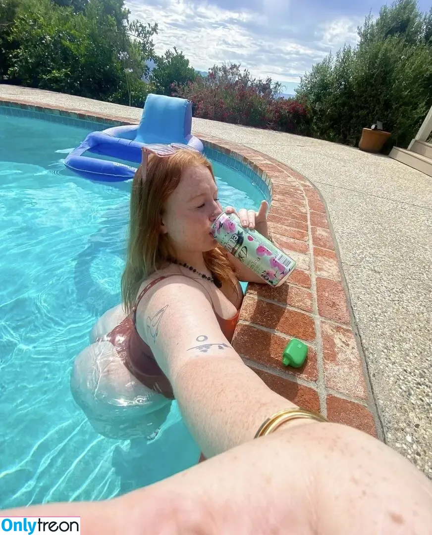 Car0hline nude photo #0006 (car0line / gingercaroline)