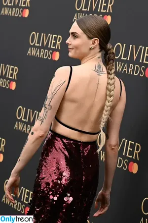 Cara Delevingne / caradelevingne / jeff__sacks nude photo #1672