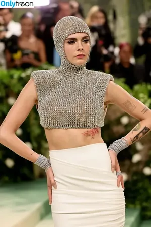 Cara Delevingne / caradelevingne / jeff__sacks nude photo #1679