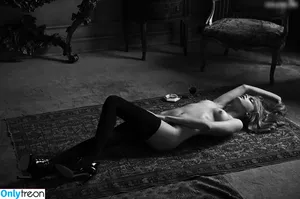 Cara Delevingne / caradelevingne / jeff__sacks nude photo #1685