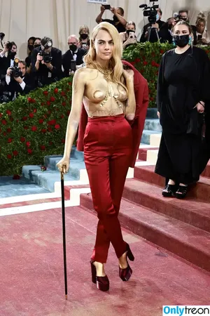 Cara Delevingne / caradelevingne / jeff__sacks nude photo #1690