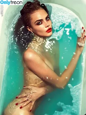 Cara Delevingne / CaraDelevingne nude photo #1726